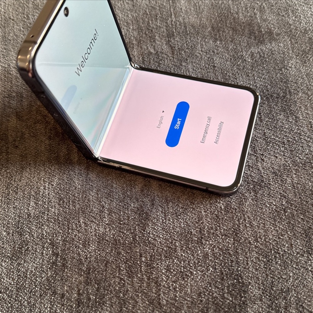 SAMSUNG FLIP5 UNLOCKED 256GB